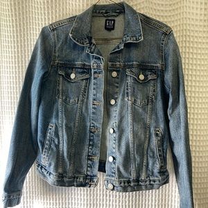 GAP denim jacket - great condition!